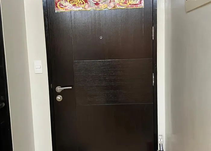 Apartahotel Cozy Unit Near Naia Terminal 3 Manila